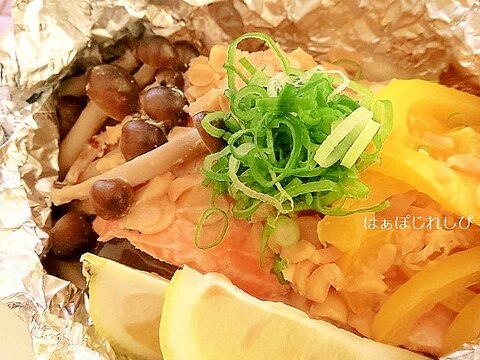 大豆味噌マヨのせ♪鮭のホイル焼き